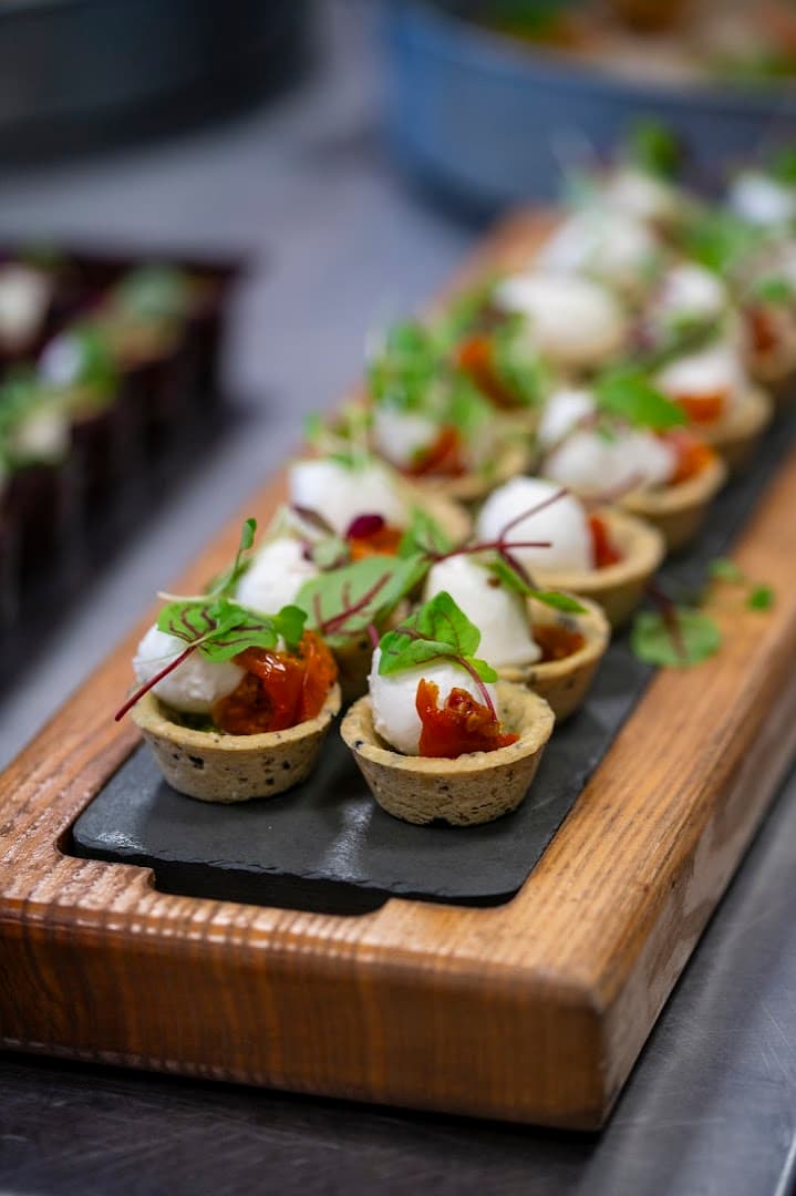 Browns Kitchen Wedding & Event Caterer 4