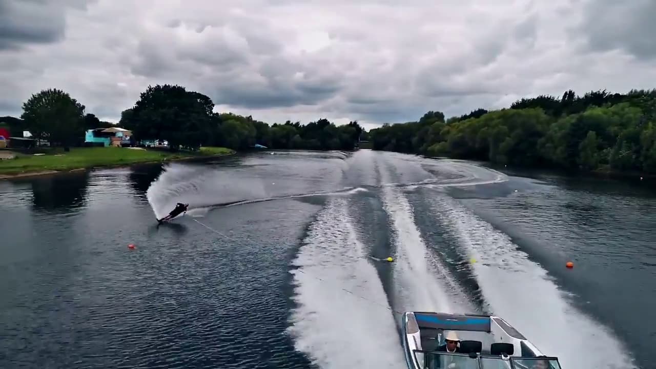 Thorpe Lakes Wakeboard & Waterskiing 2