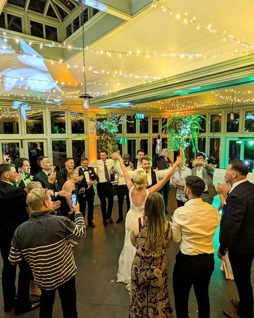 DJ Phil Brown - Wedding DJ & Disco Hire