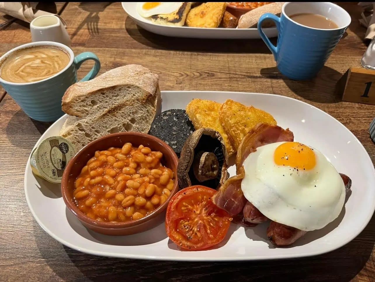 The Horsell Kitchen 3