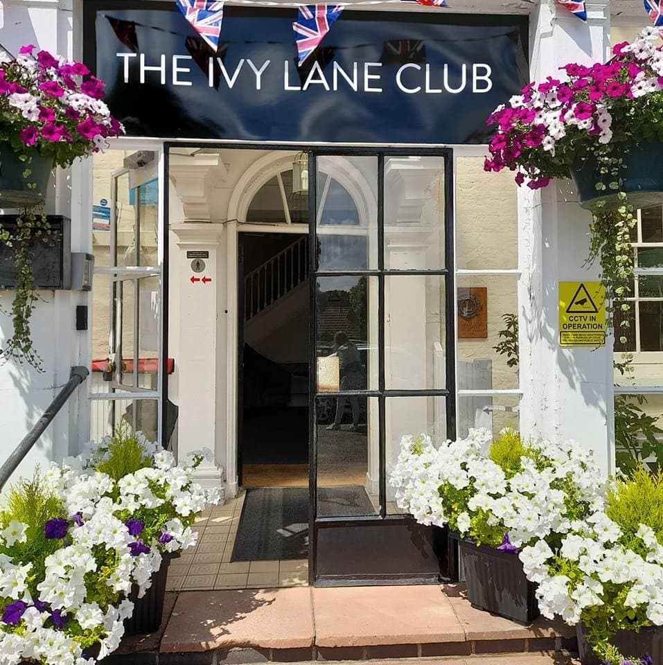 The Ivy Lane Club 4