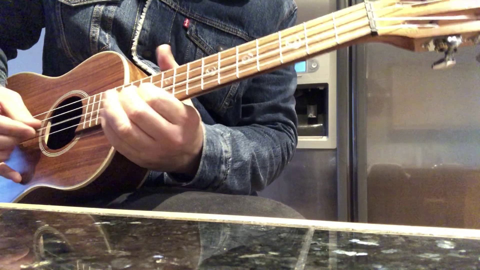 Guitar and Ukulele Lessons Surrey (currently no spaces available) 5