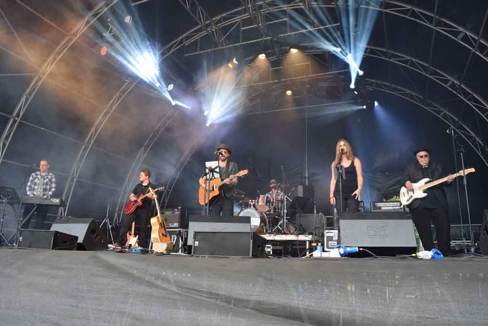 Guitar James - Camberley Guitar Lessons 5