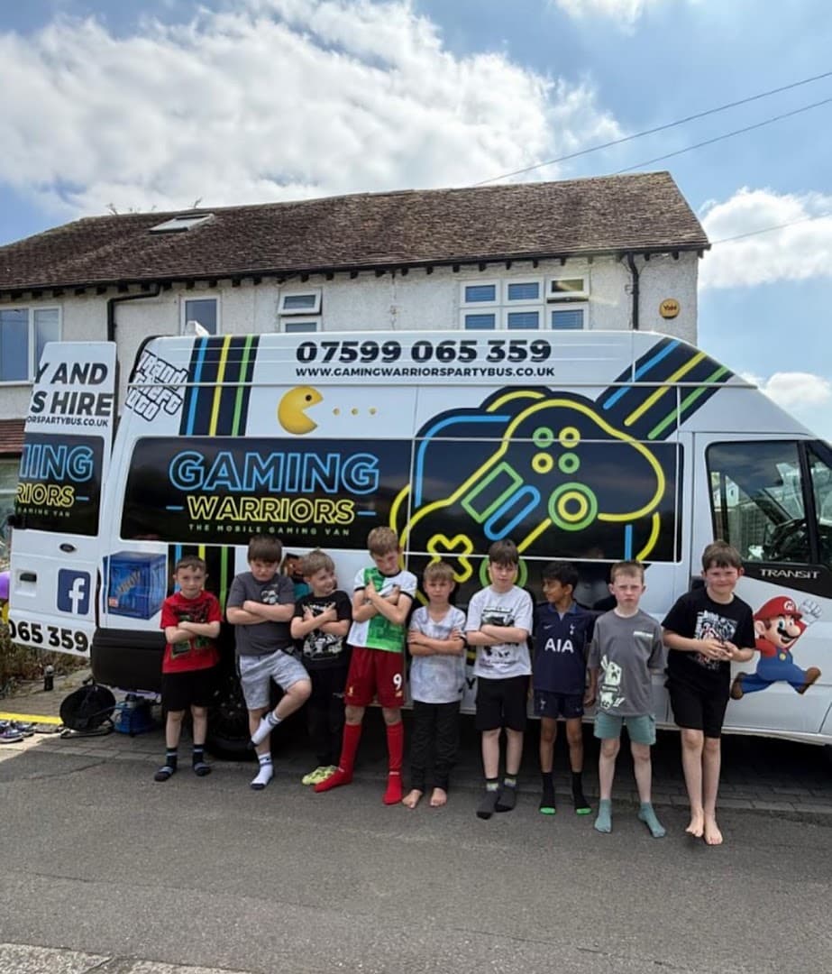 Gaming Warriors Party Bus 2