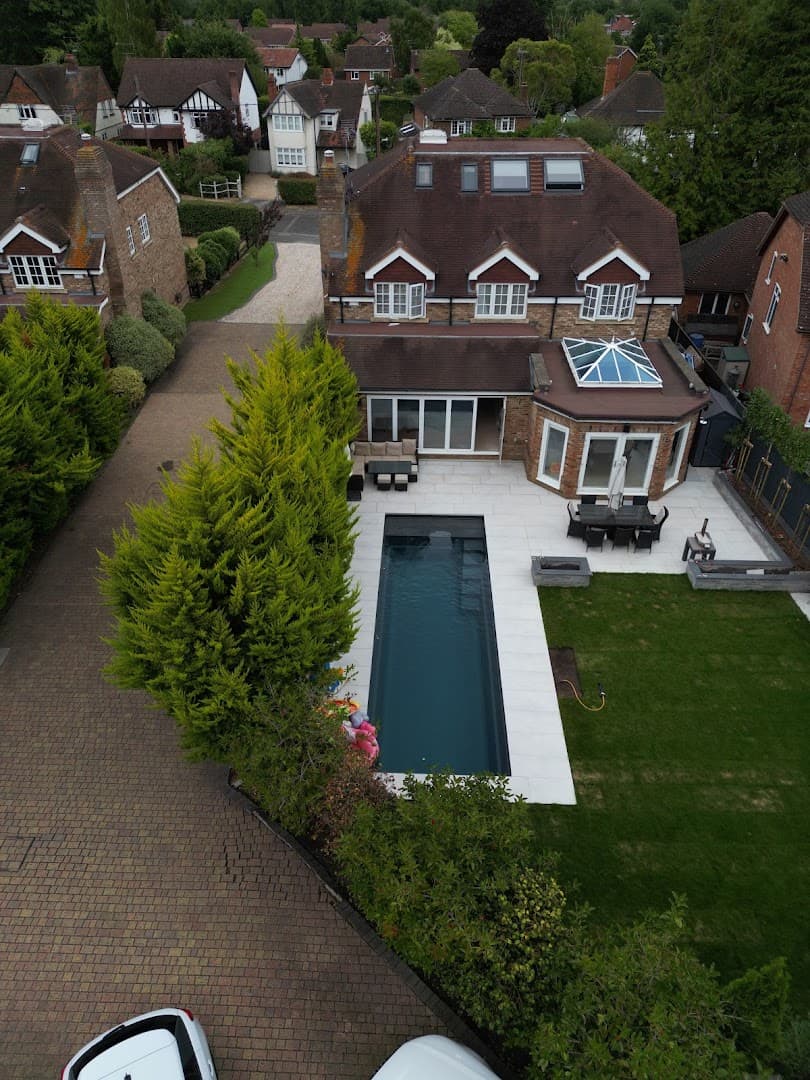 Swimming Pool & Spa Solutions 10