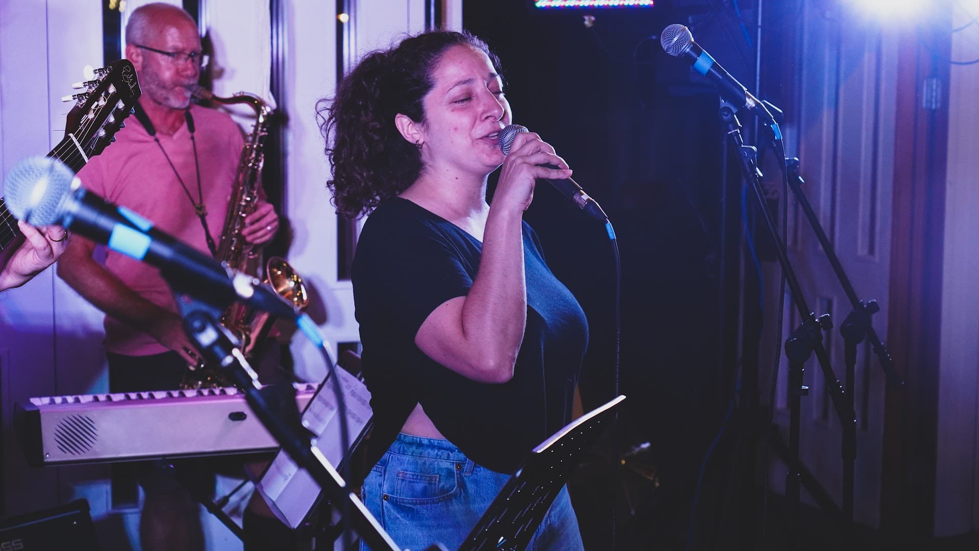 Weekly Monday Night Jam, Woking 6