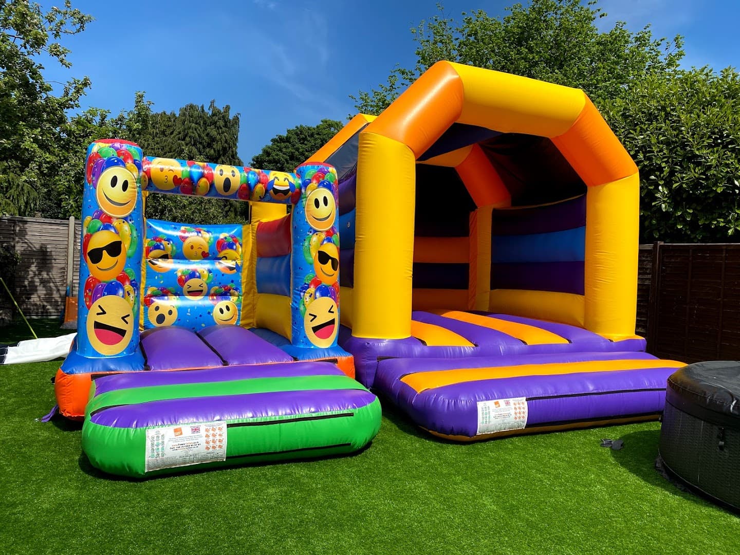 Dancey Bouncy Castle & Hot Tub Hire 6