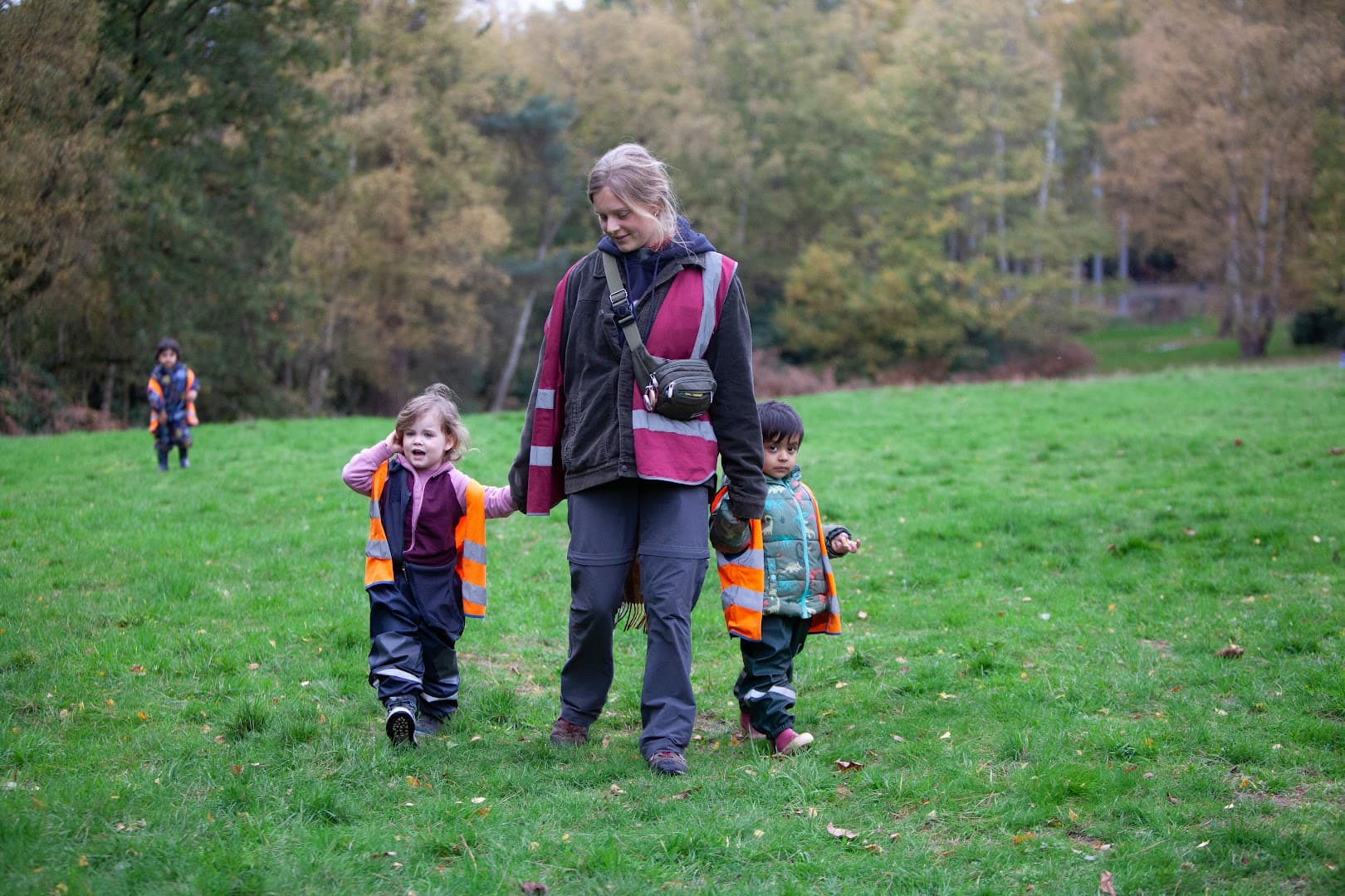Outdoor Owls Guildford Nursery - Forest School Nursery & Holiday Camps 7