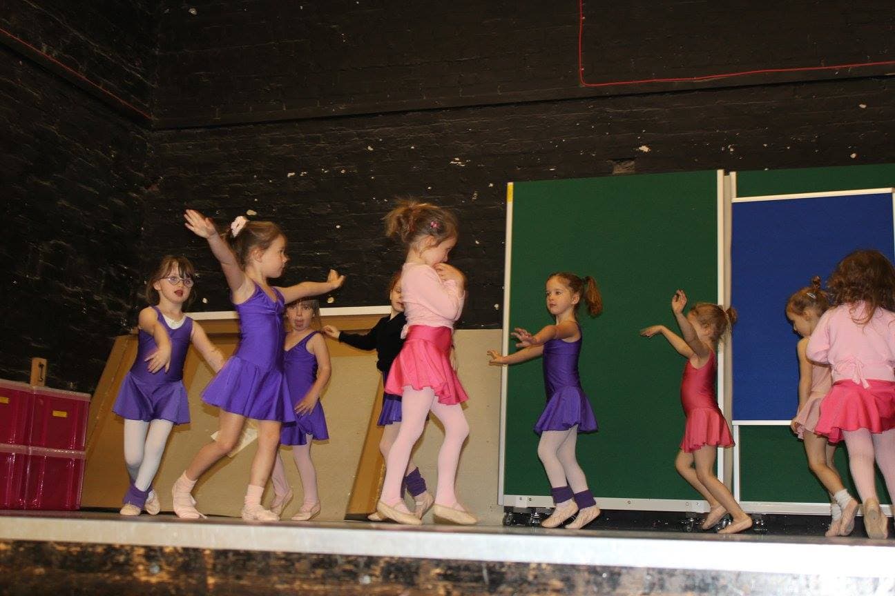 Stagestruck Farnham and Tongham 10