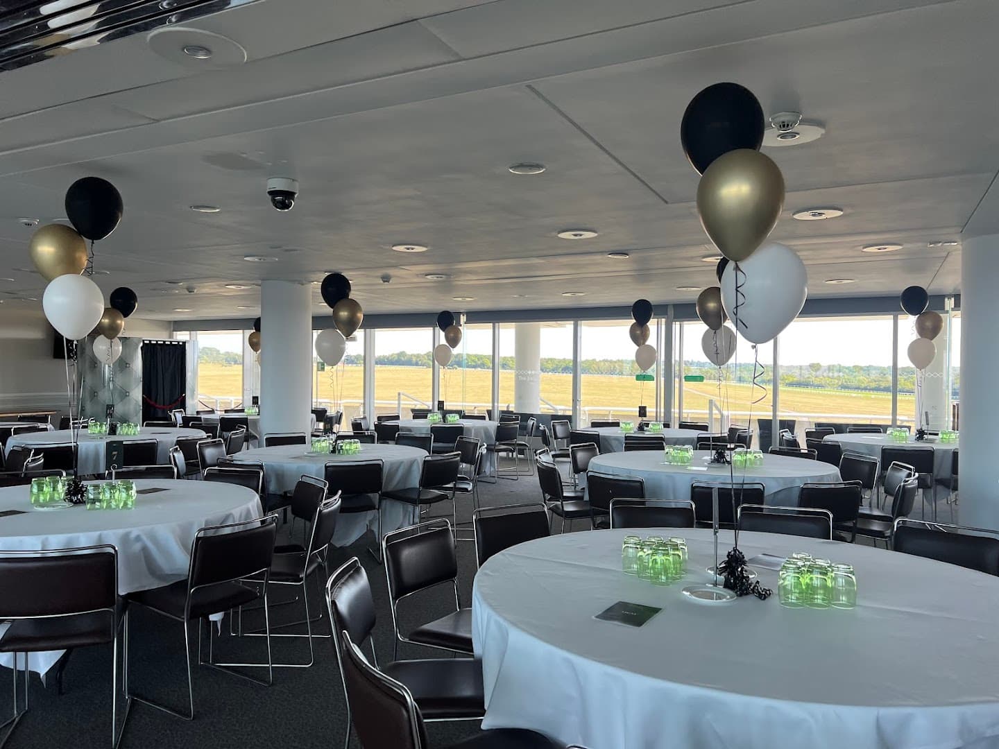 Red Chilli Events & Balloons 4