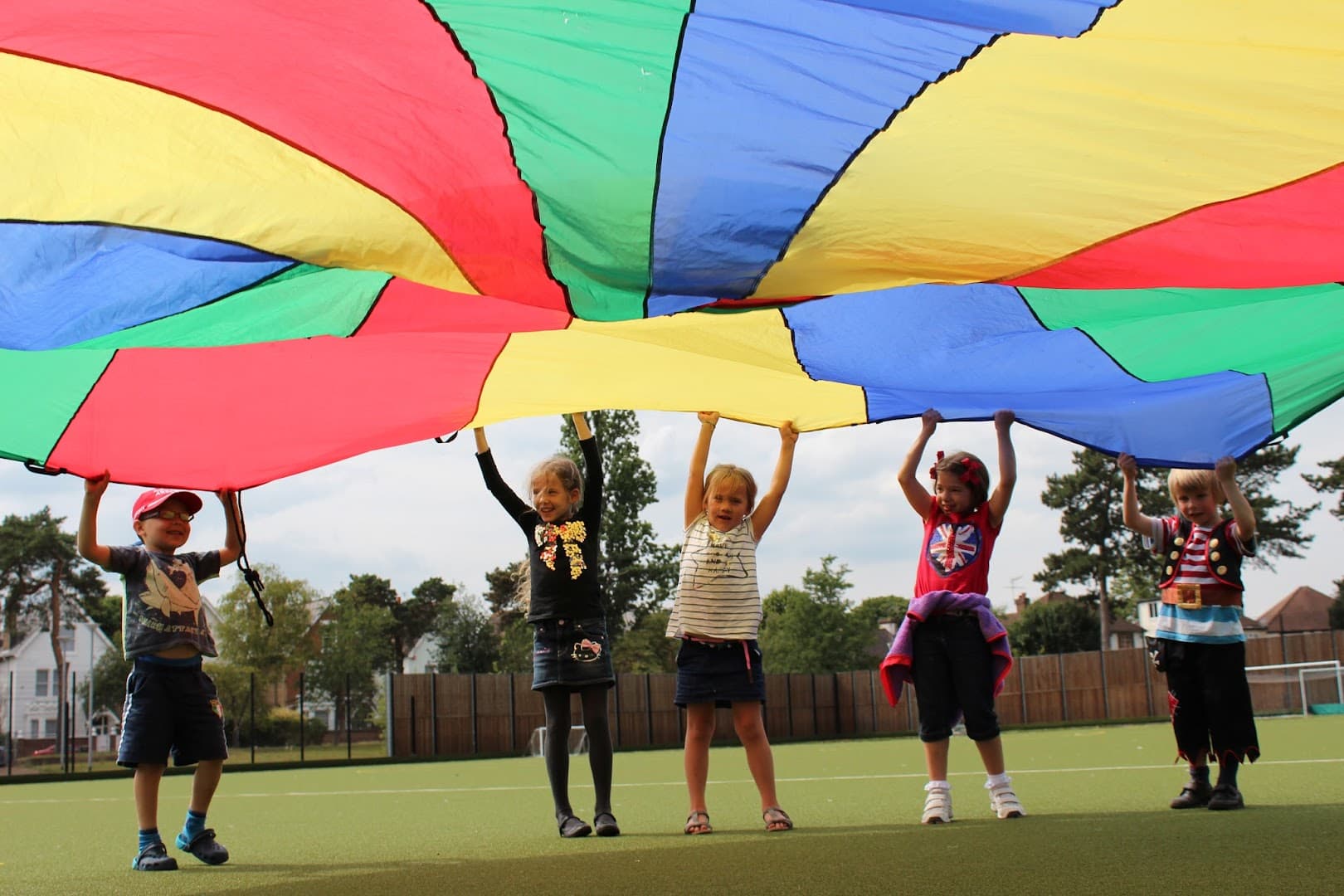 KOOSA Kids Holiday Club, Breakfast & After School Club at Knaphill Lower School, Woking 2