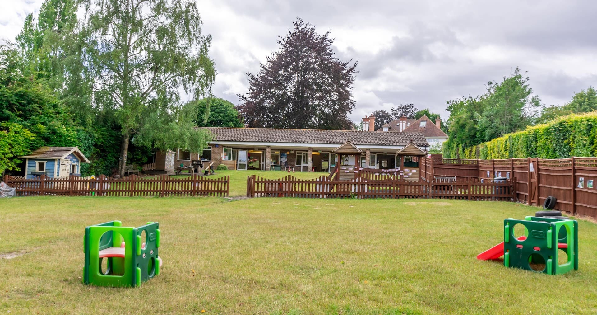 Busy Bees at Dorking Chichester Road 3