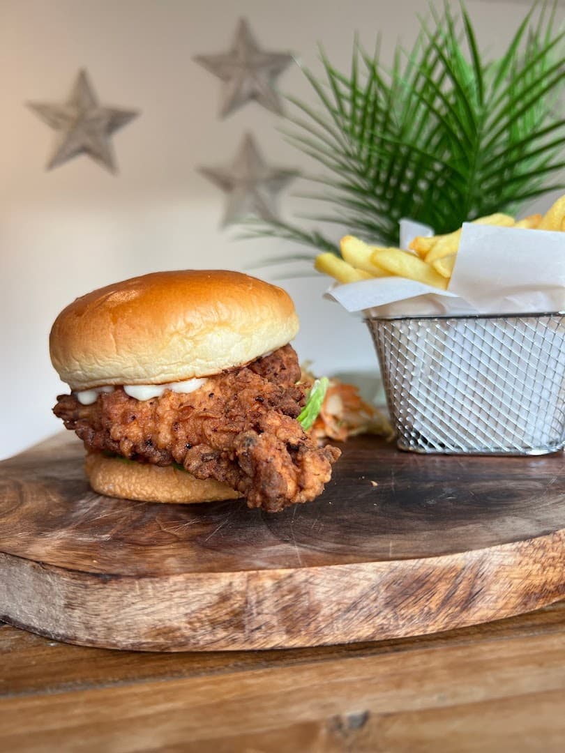 The Clubhouse Bar & Cafe and party venue at Sandown Park Golf Centre 7