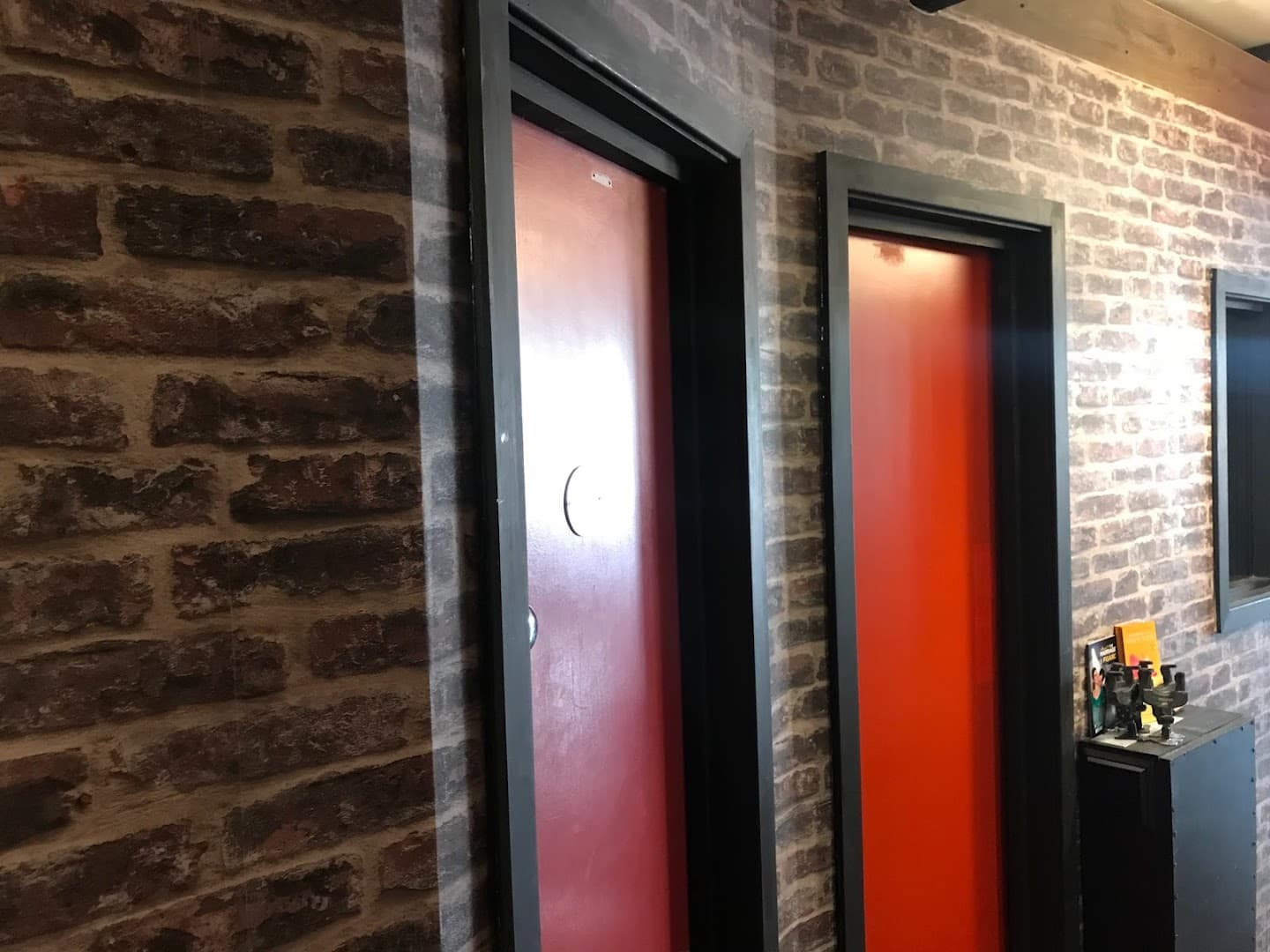 idol Hands Music, Art and Design