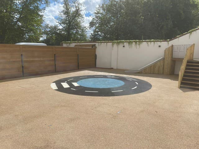 Little Raccoons Day Nursery (Weybridge) 2