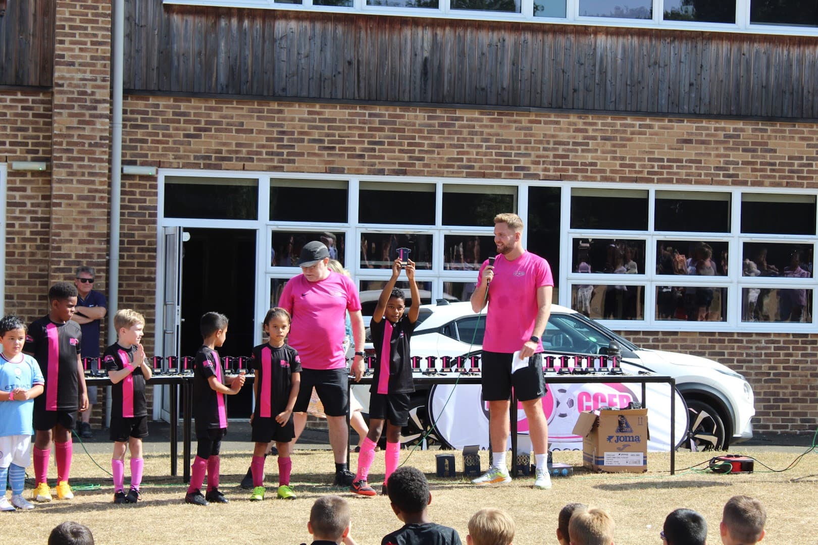 BB Soccer - Caterham 5