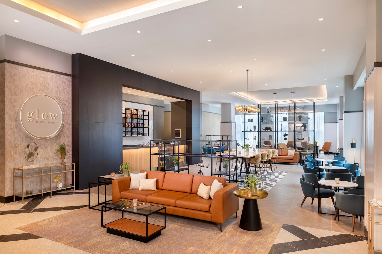 GLOW Lounge & Terrace 3