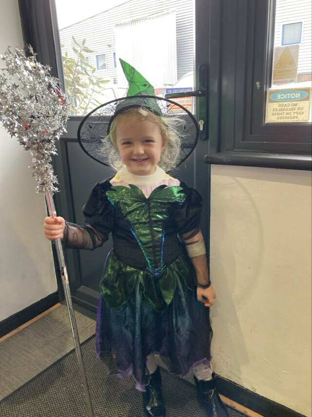 Suite 109 Costumes 3