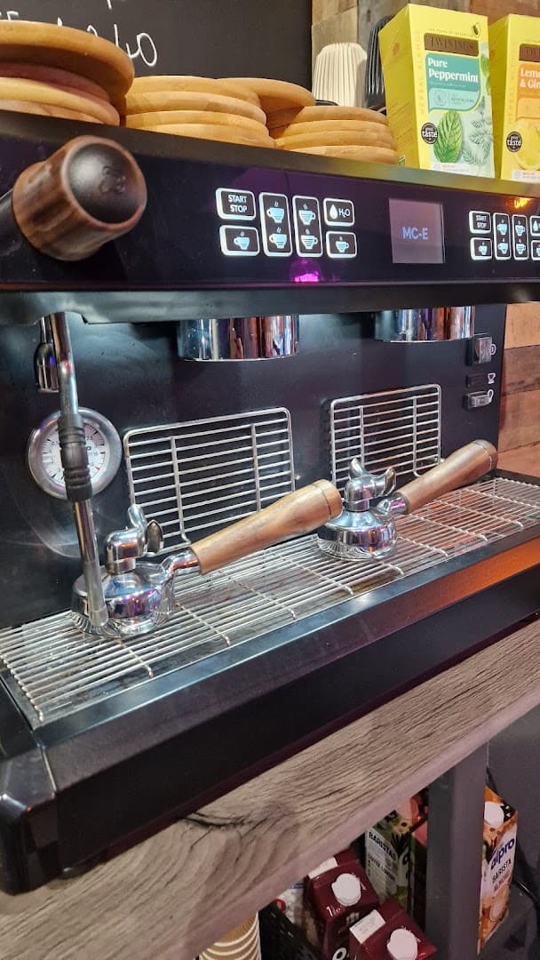 VICTORIAS Sandwich Bar