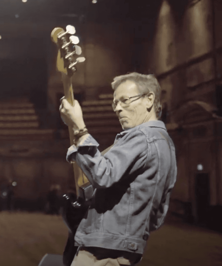 Paul Rickard Guitar & Bass Tutor & Recording Studio 4