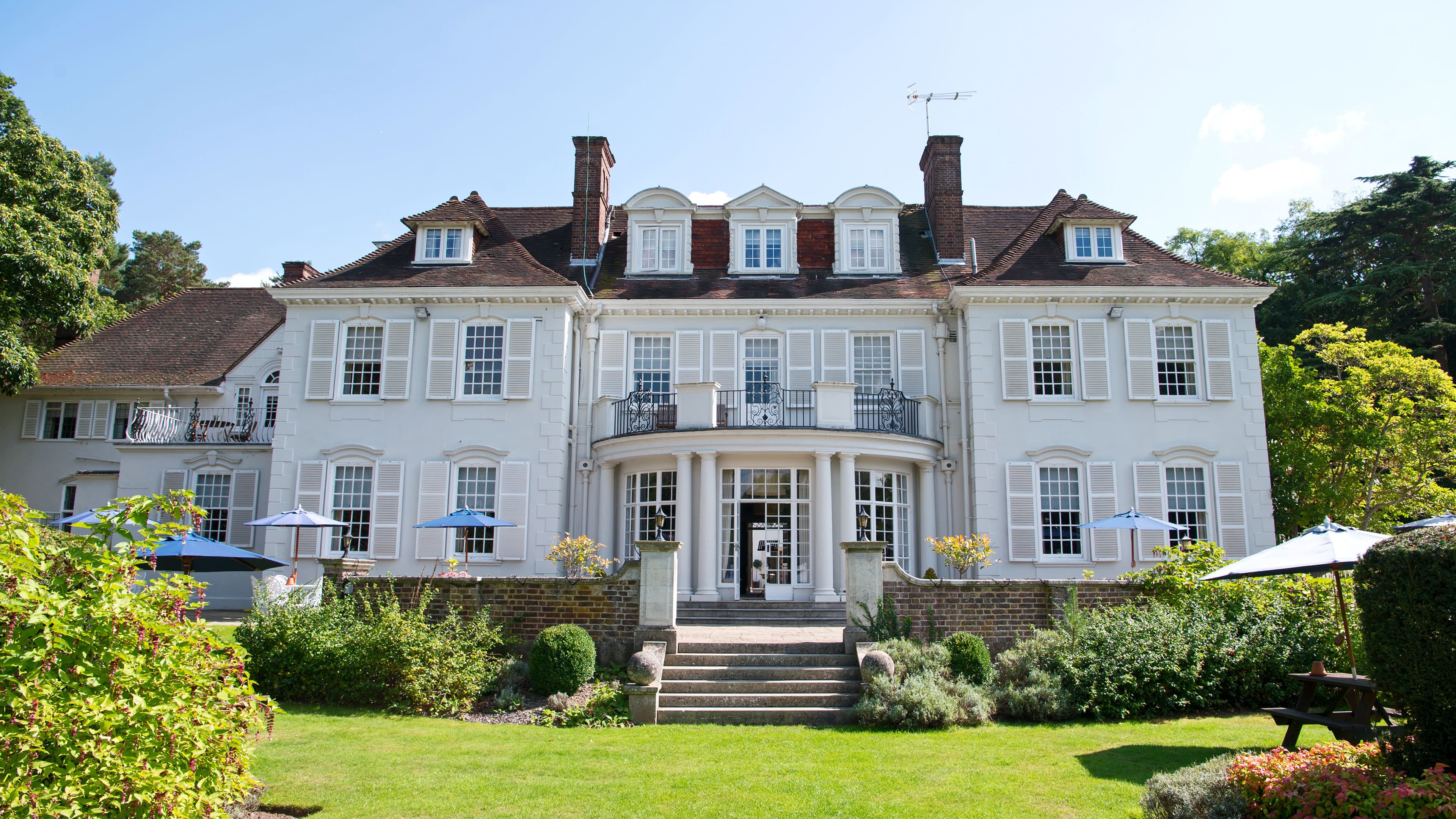 Gorse Hill Hotel Surrey